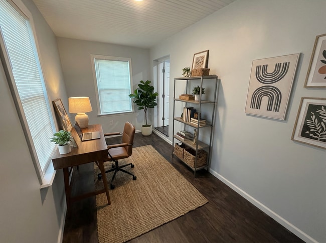 Building Photo - 1031 N Belvedere Blvd