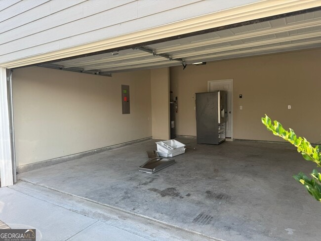 Building Photo - 3475 Ridge Hill Pkwy