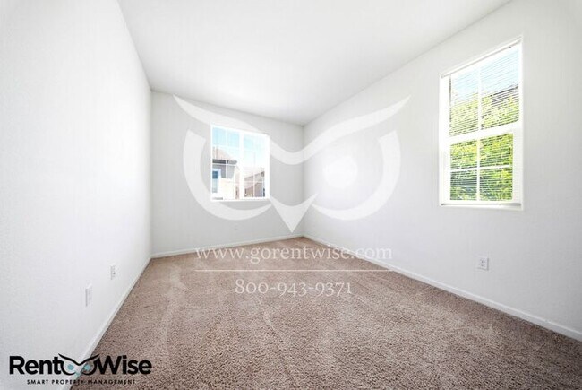 Building Photo - 1583 Sylvia St