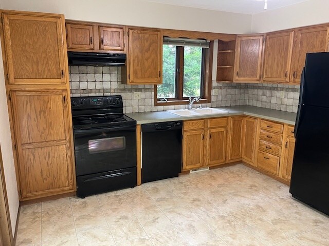 Building Photo - 211 Brookwood Dr