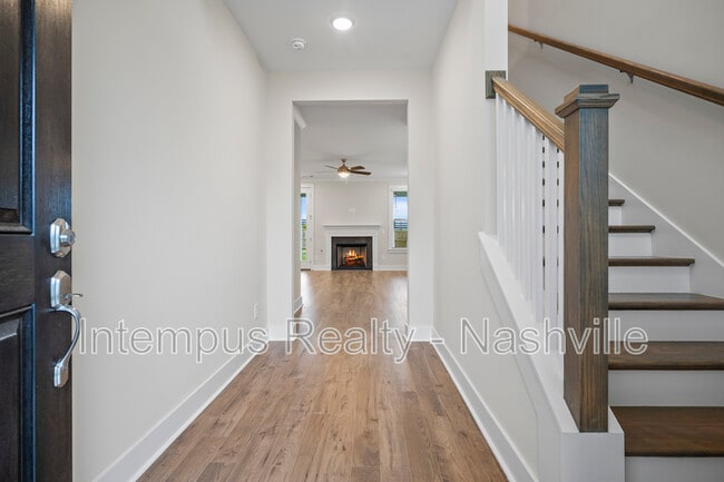 Building Photo - 704 Conifer Dr