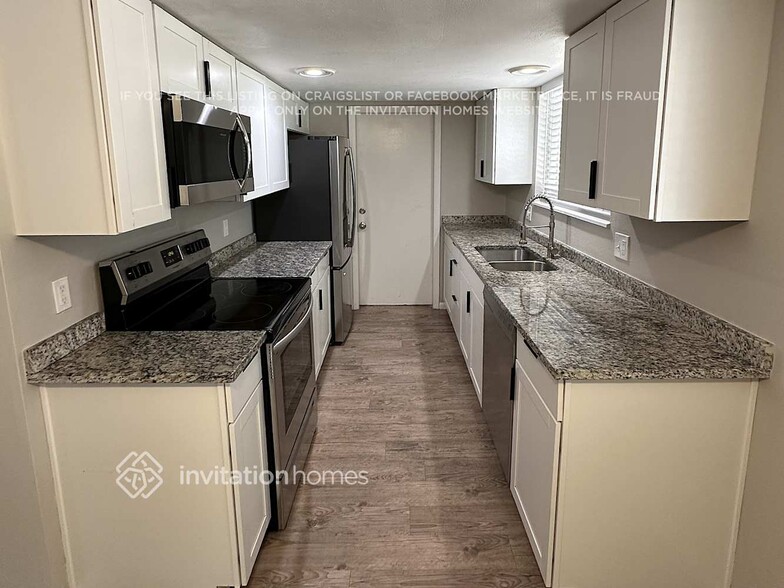 Building Photo - 4634 S Ivory Cir