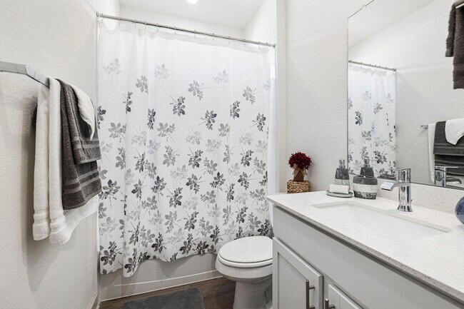 Building Photo - 201 Merrick Rd