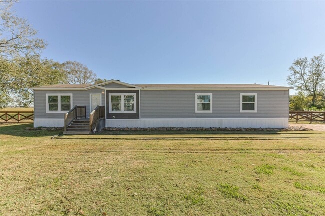 Primary Photo - 1566 County Rd 610