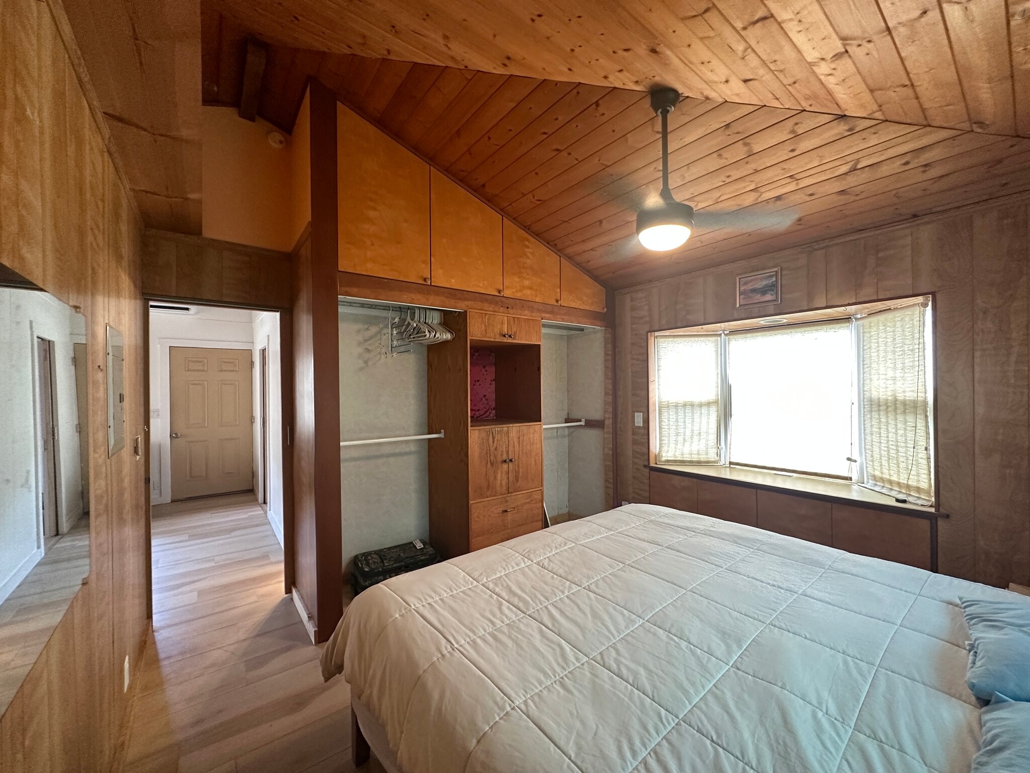 Building Photo - 154 Kupuna St
