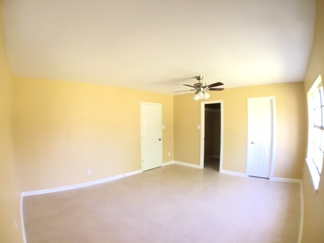 Building Photo - 823 S 17th Ave