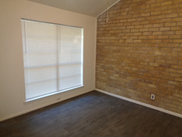 Building Photo - 701 Foster Dr