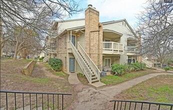 Building Photo - 2450 Wickersham Ln