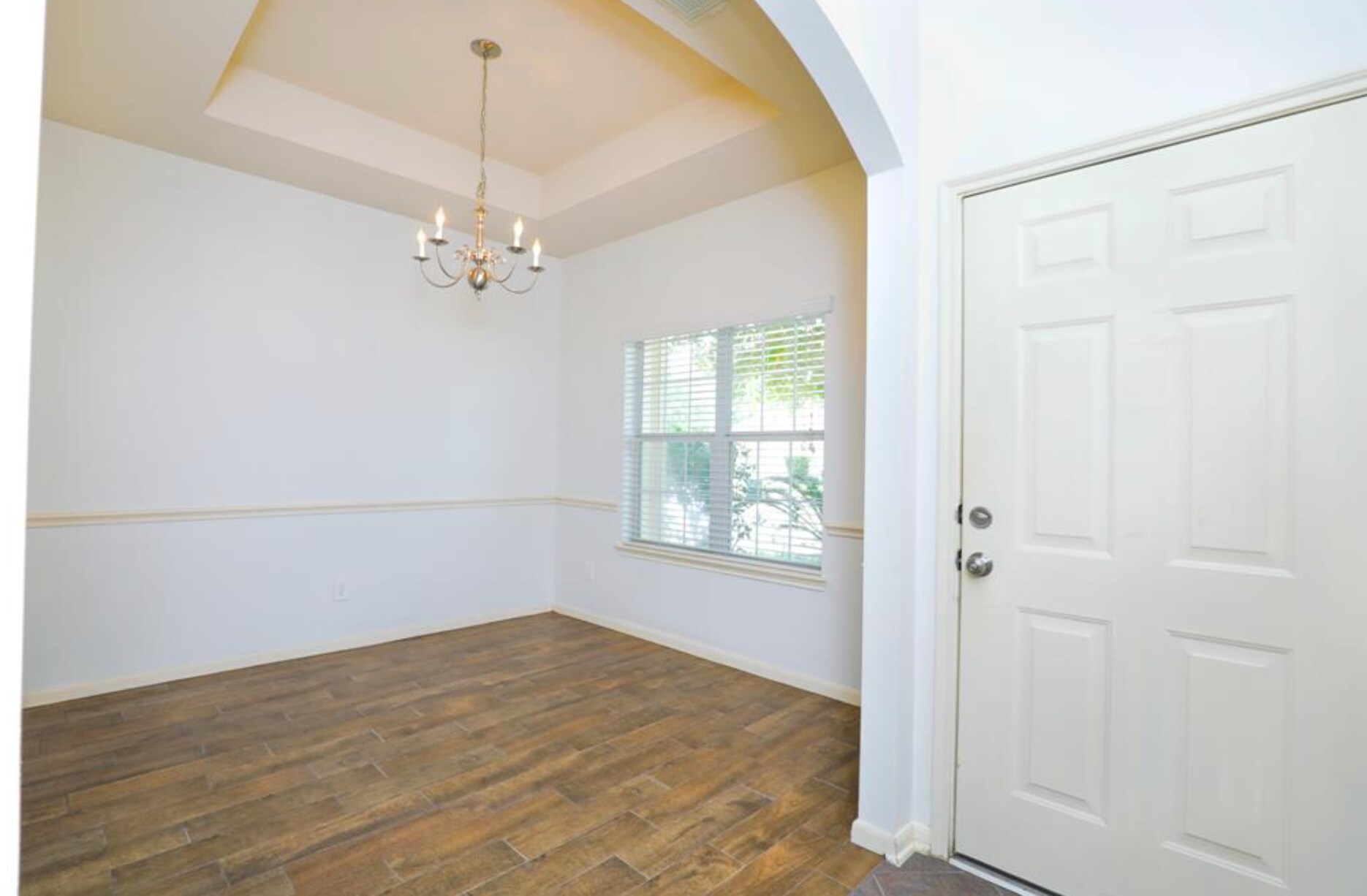 Building Photo - 12827 Pecan Shores Dr