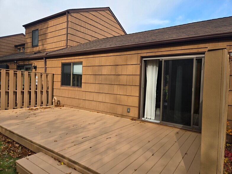 Building Photo - 68 Scarlett Dr