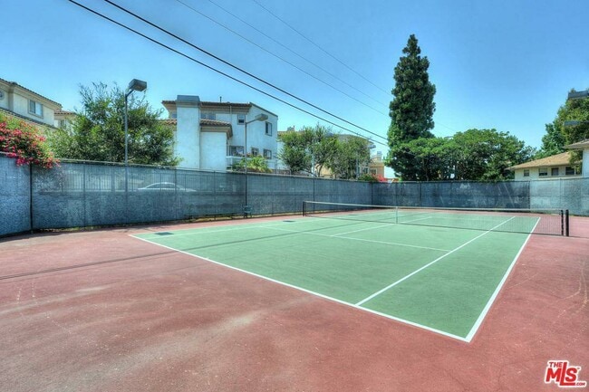 Building Photo - 5874 Bowcroft St