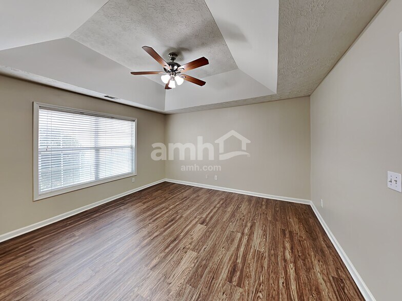 Building Photo - 805 Chatham Park Dr