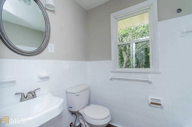 Building Photo - 502 Moseley Rd