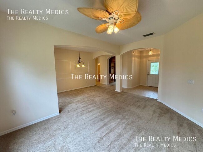 Building Photo - 202 Nova Ave