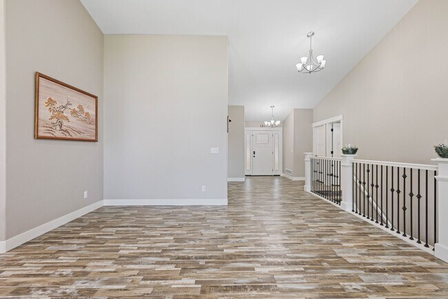 Building Photo - Partially furnished Twin home in Rigby