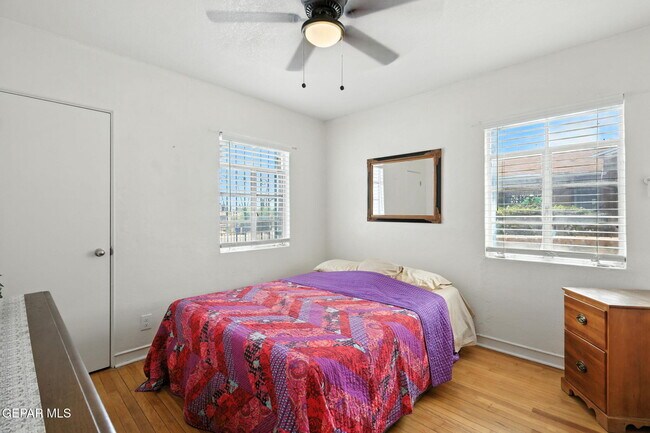 Building Photo - 4505 Pershing Dr