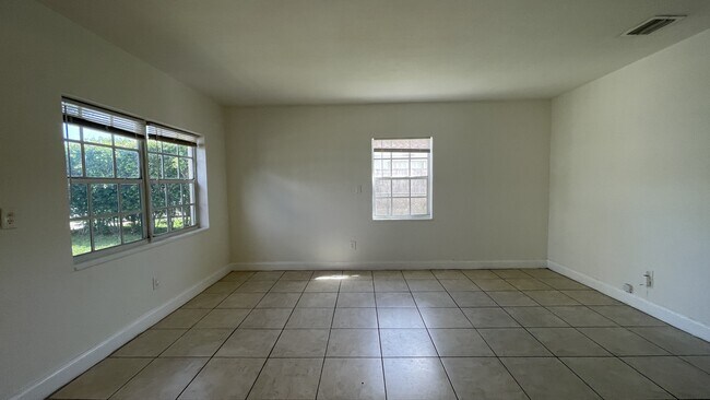 Building Photo - 2174 NE 173rd St