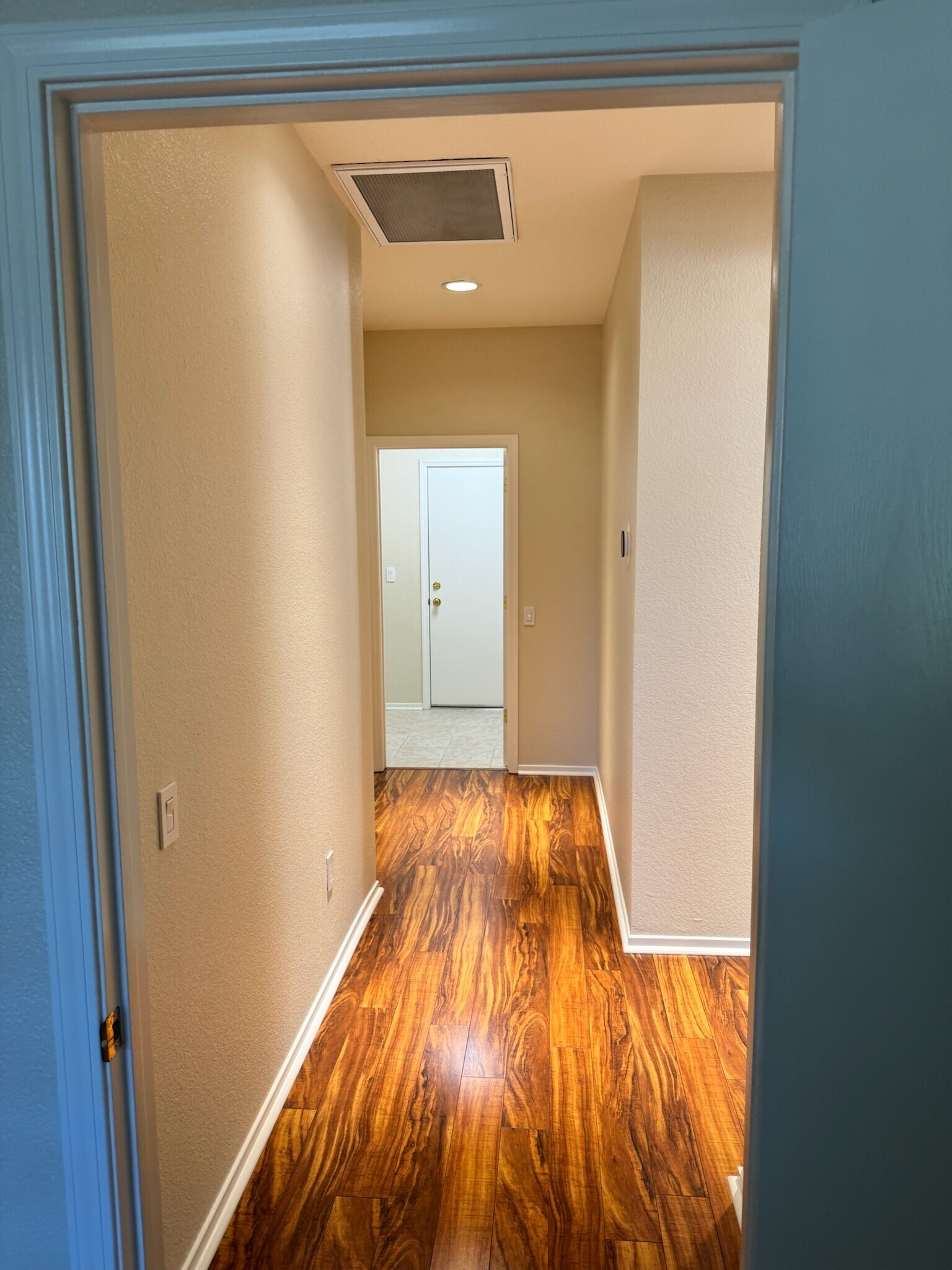 Building Photo - 5977 Whisperlodge Way