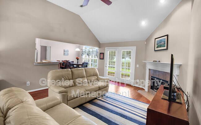 Building Photo - 141 Nandina Wy