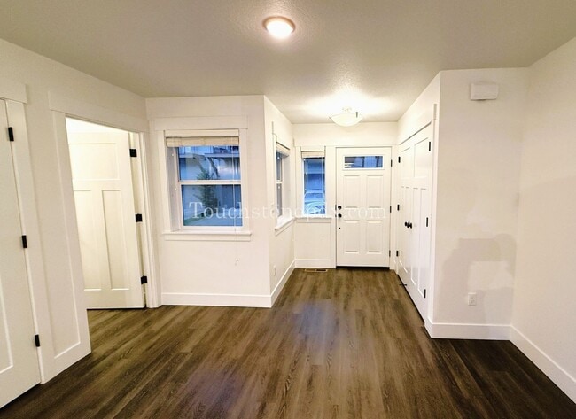 Building Photo - 16764 Chula Vista Ave