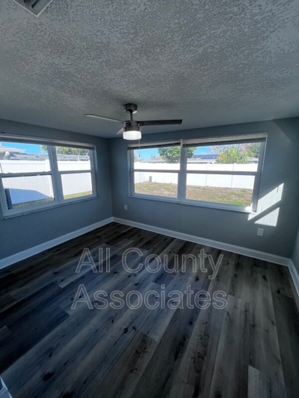 Building Photo - 7821 Flintlock Dr