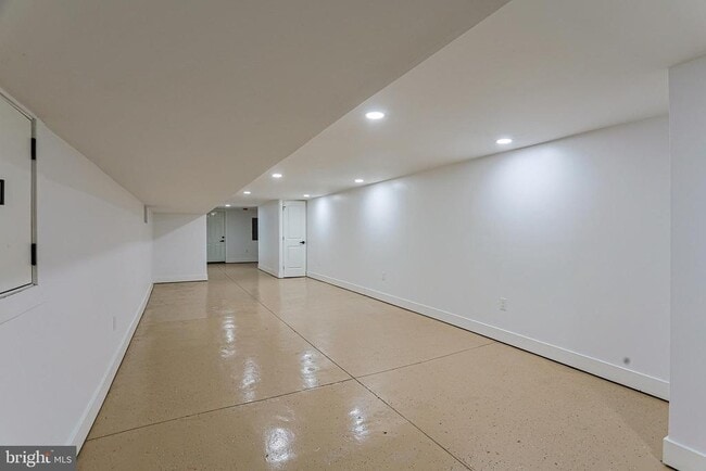 Building Photo - 7415 Sprague St