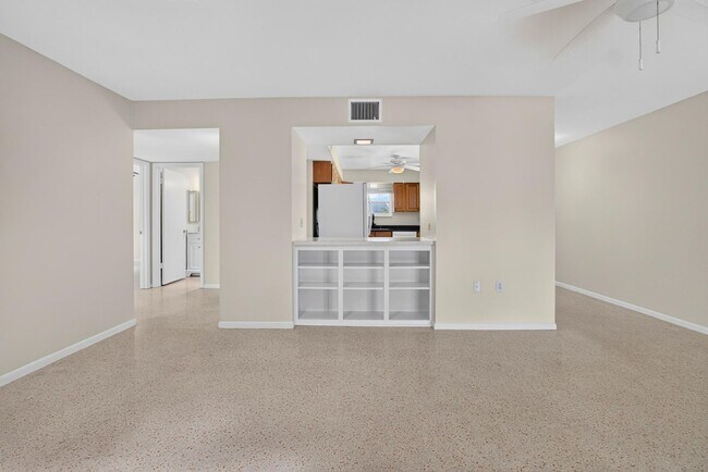 Building Photo - Affordable Sun city Home