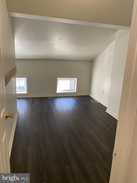 Building Photo - 2016 10th St NW