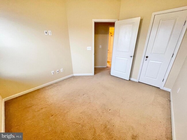 Building Photo - 155 Short Branch Rd