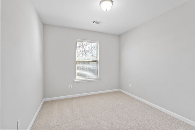 Building Photo - 3 Bedroom Townhome in Stonecrest!