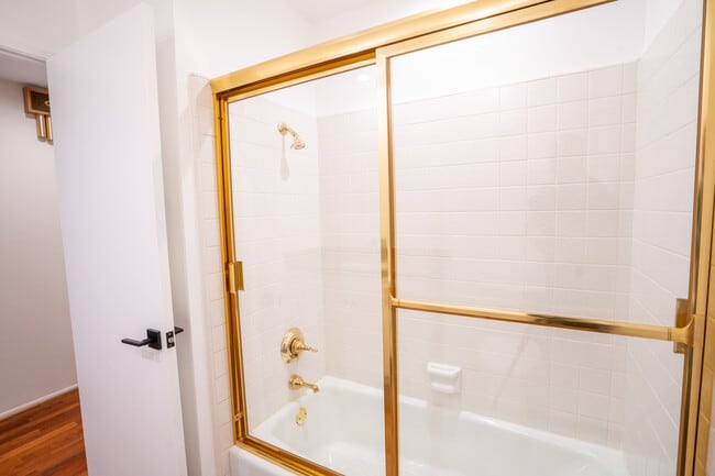 Building Photo - 920 Stewarton Way