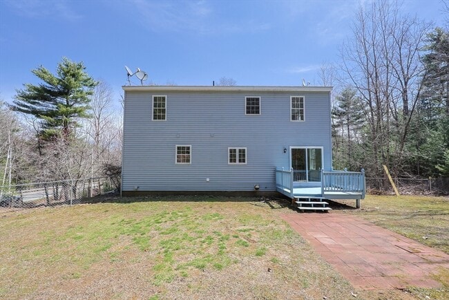 Building Photo - 127 Brook Rd