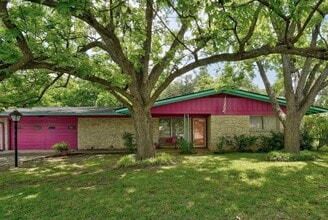 Building Photo - 11403 Indianhead Dr