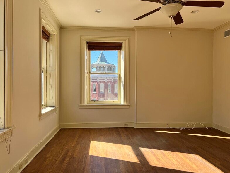 Building Photo - 202 State St