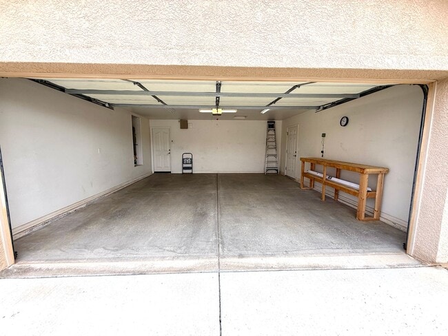 Building Photo - Available Now- Great 3 Bedroom Home in the Ranch at Long Mountain subdivision with Solar!