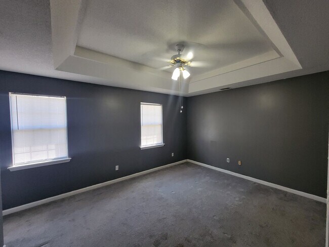 Building Photo - 1846 S Barton Dr