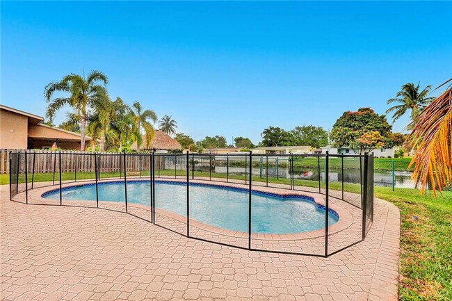 Building Photo - 5170 SW 89th Terrace