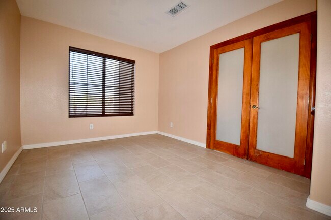 Building Photo - 4643 E Goldfinch Gate Ln