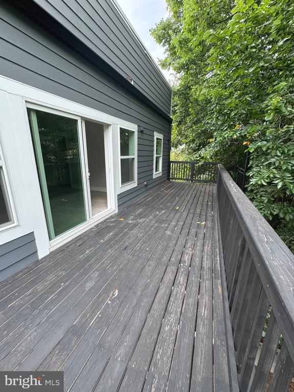 Building Photo - 1835 Providence St NE