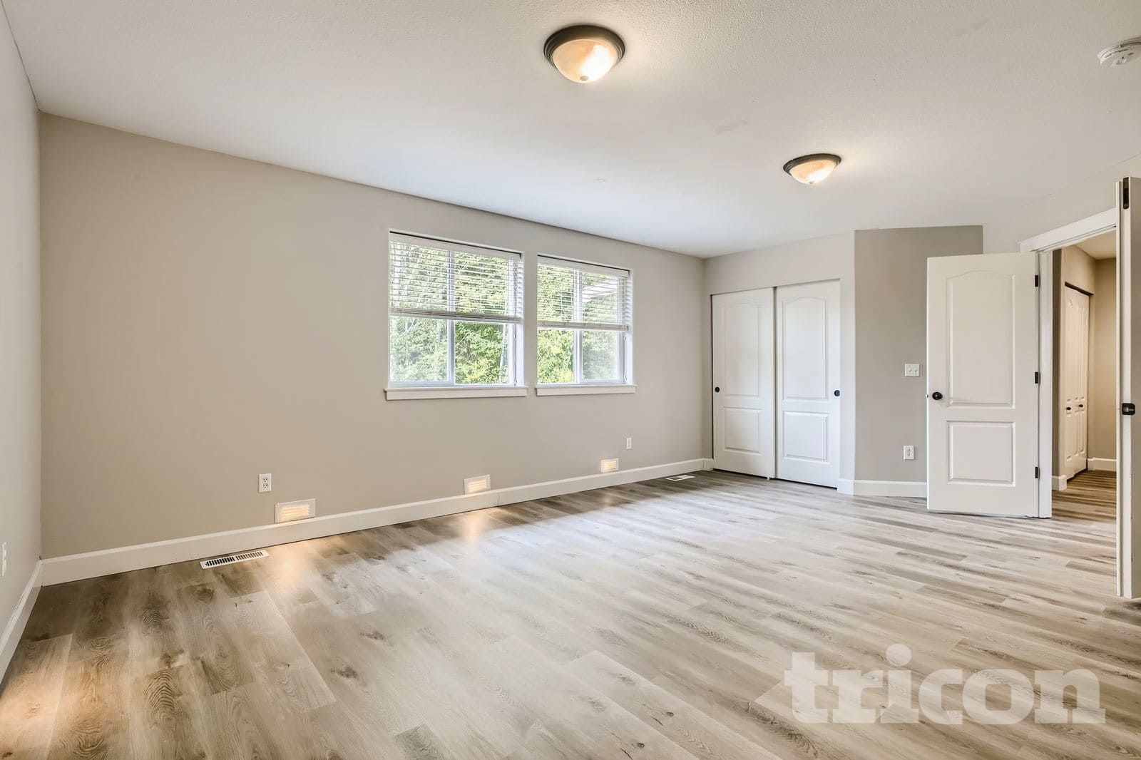 Building Photo - 11805 1st Pl SE