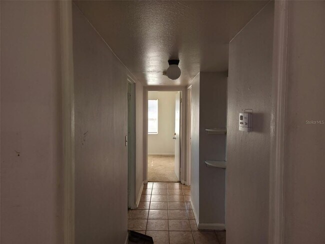 Building Photo - 720 Faber Dr