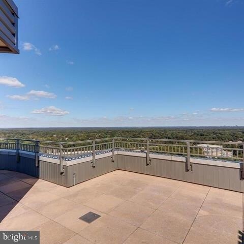 Building Photo - 8220 Crestwood Heights Dr