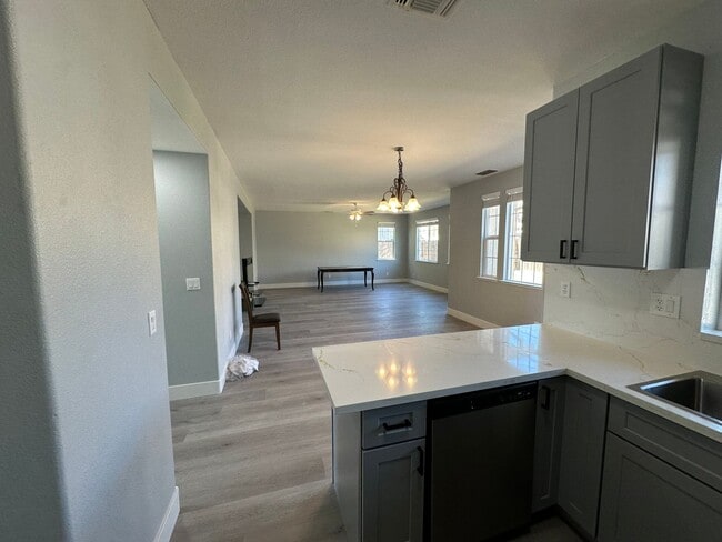 Building Photo - 1435 Lever Blvd