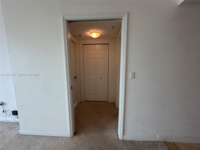 Building Photo - 1755 E Hallandale Beach Blvd