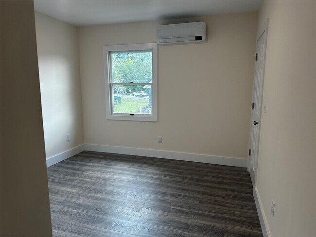 Building Photo - 3358-3364-3364 NY-97