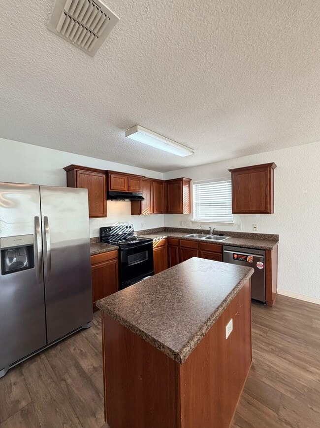 Building Photo - 5651 Forest Canyon