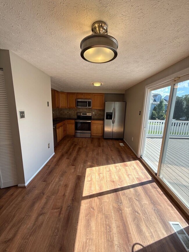 Building Photo - 3340 Garrison Cir