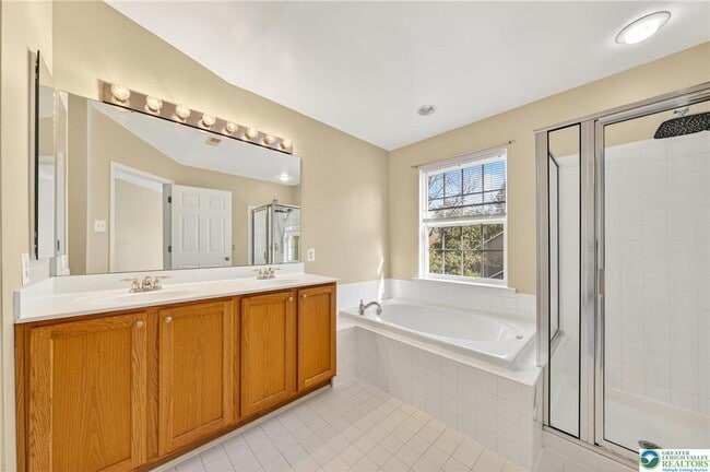 Building Photo - 4596 Jasmine Dr