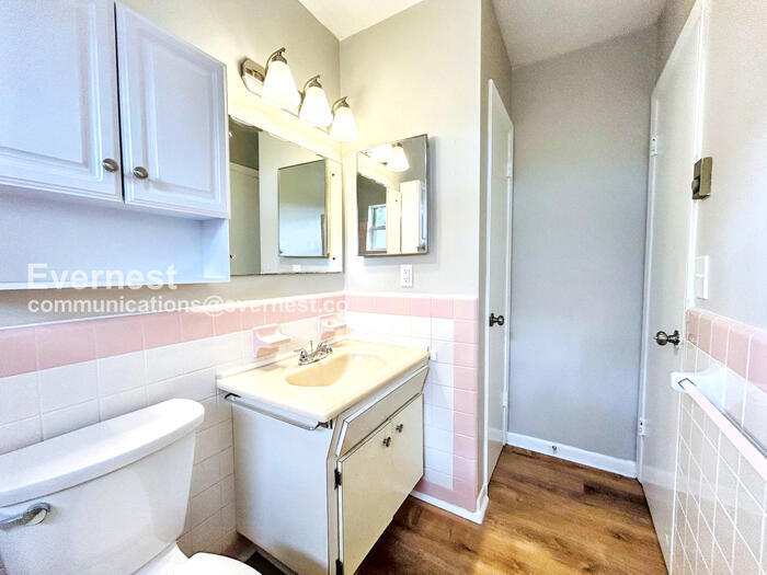 Building Photo - 10546 106th Ave N