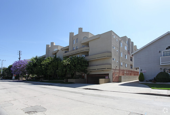 Primary Photo - NOHO Square Apartments